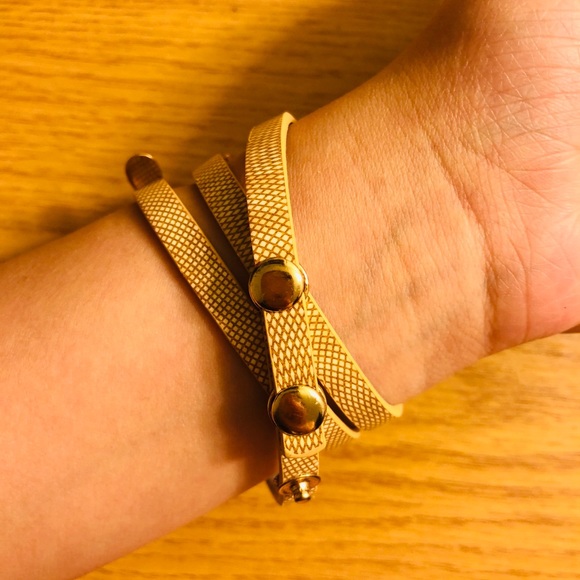 Bracelet style watch - Picture 3 of 4